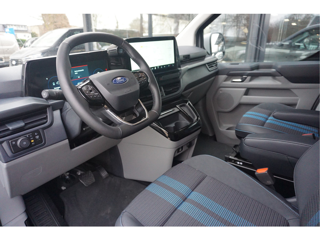 54934719-ford-transit-custom-8