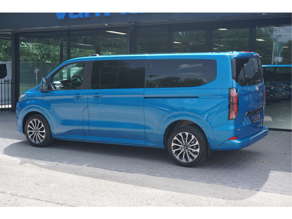 54934785-ford-transit-custom-3