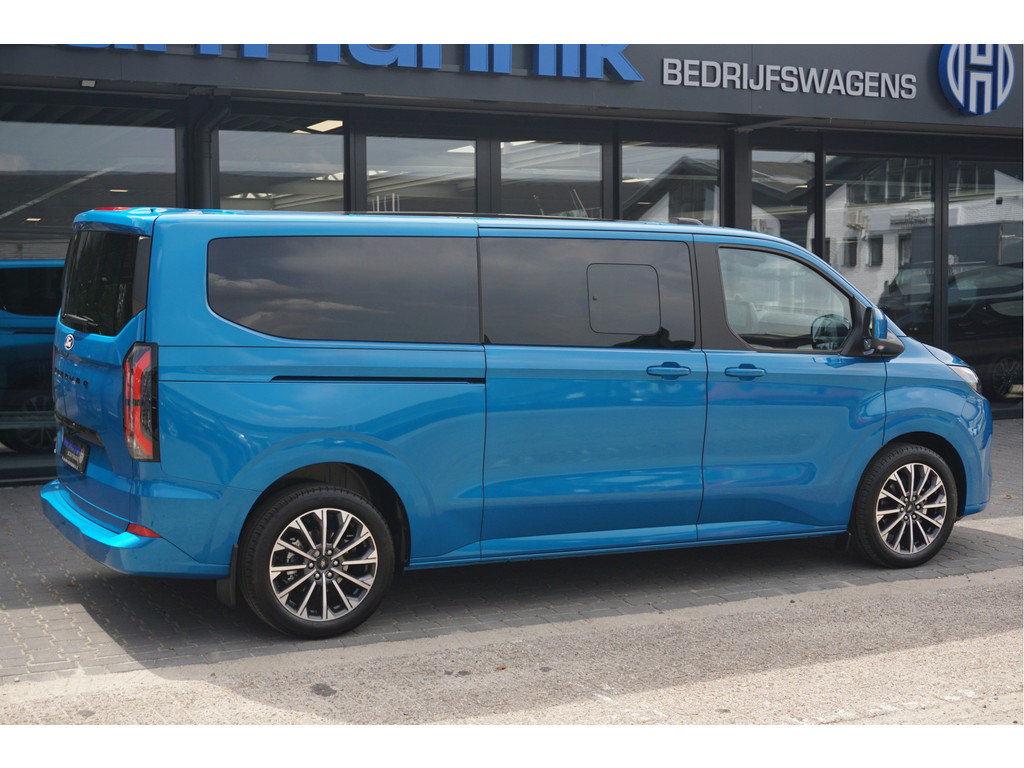 54934785-ford-transit-custom-4