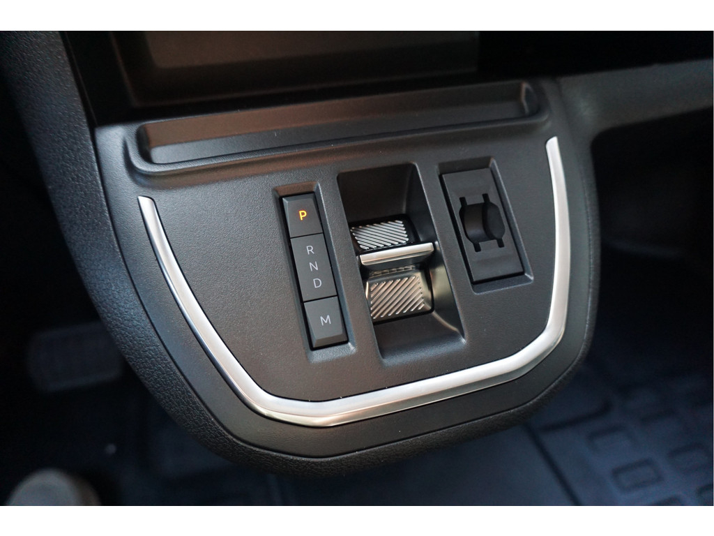 54949695-peugeot-expert-13