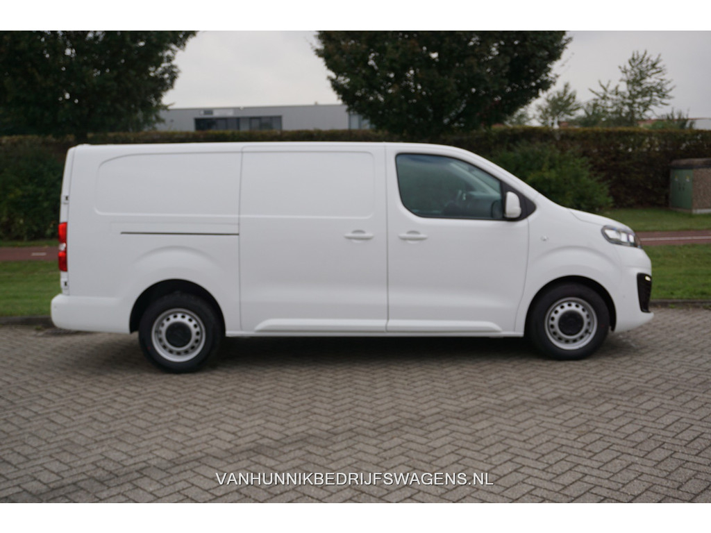 54985817-opel-vivaro-4