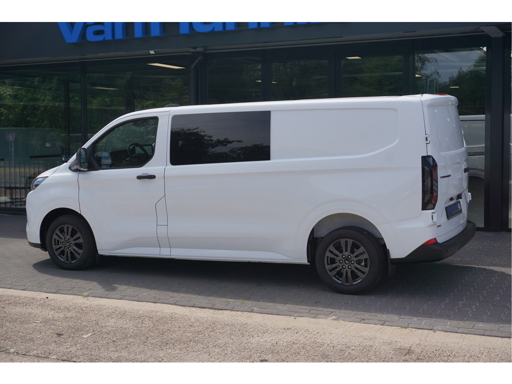 55086987-ford-transit-custom-3