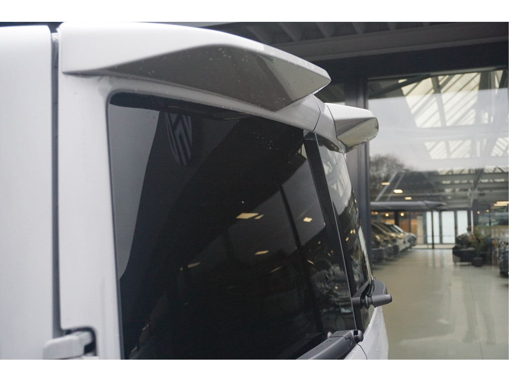 55405768-ford-transit-custom-21