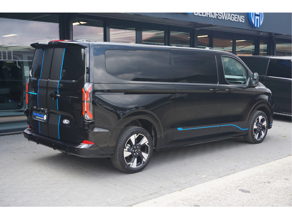 55502184-ford-transit-4