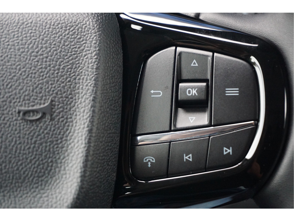 55502184-ford-transit-custom-11