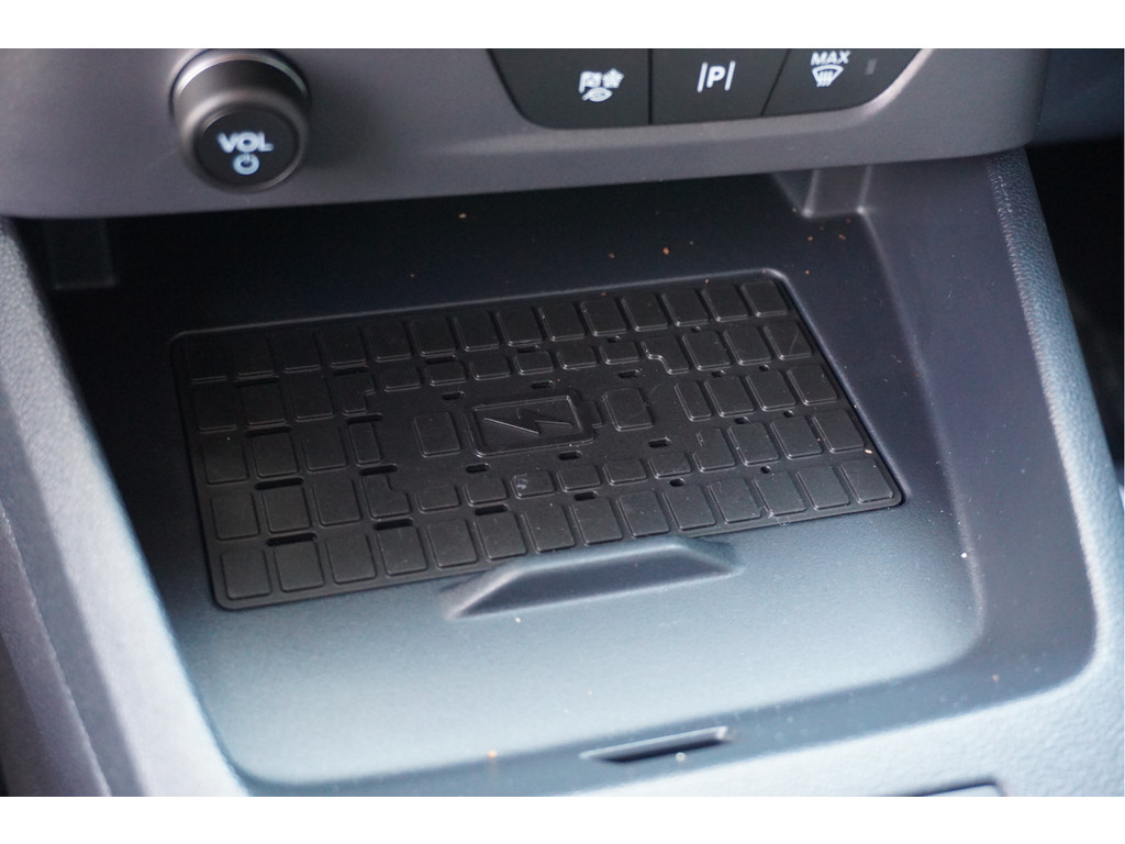 56421734-ford-transit-courier-14