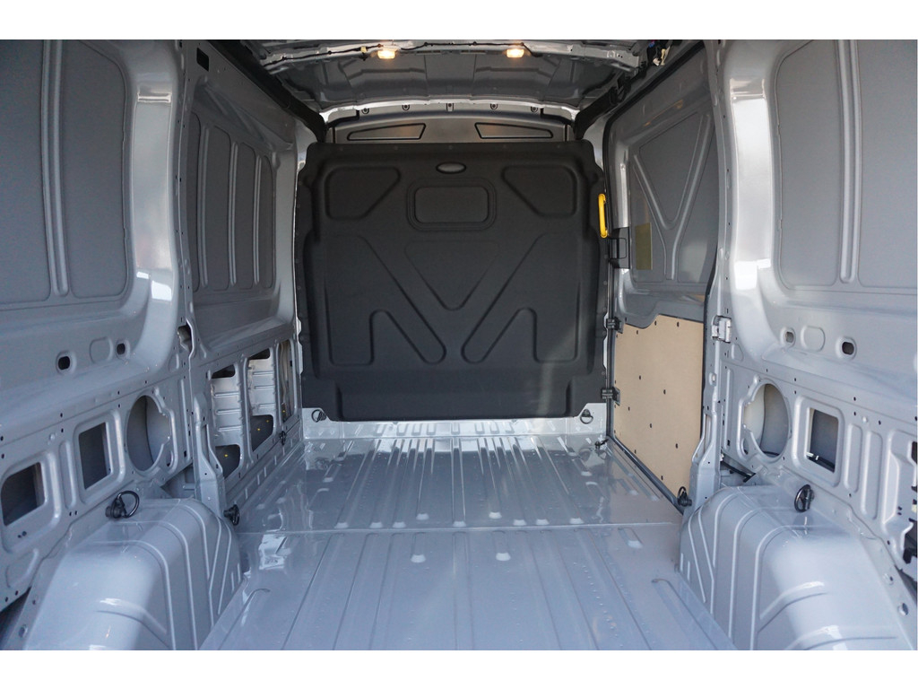 56674871-ford-transit-7