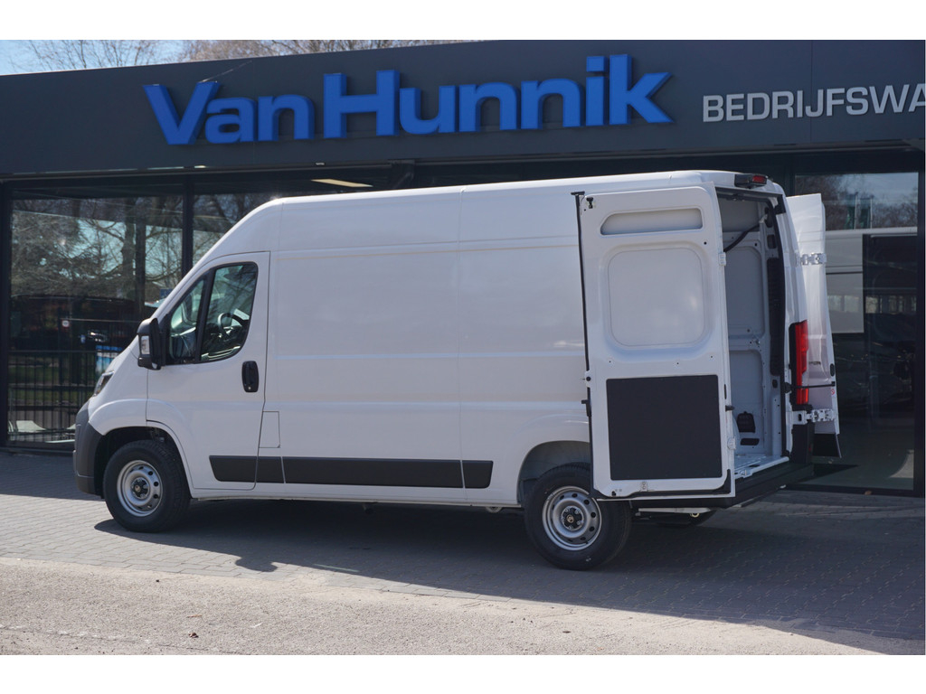 57089045-citroen-jumper-4
