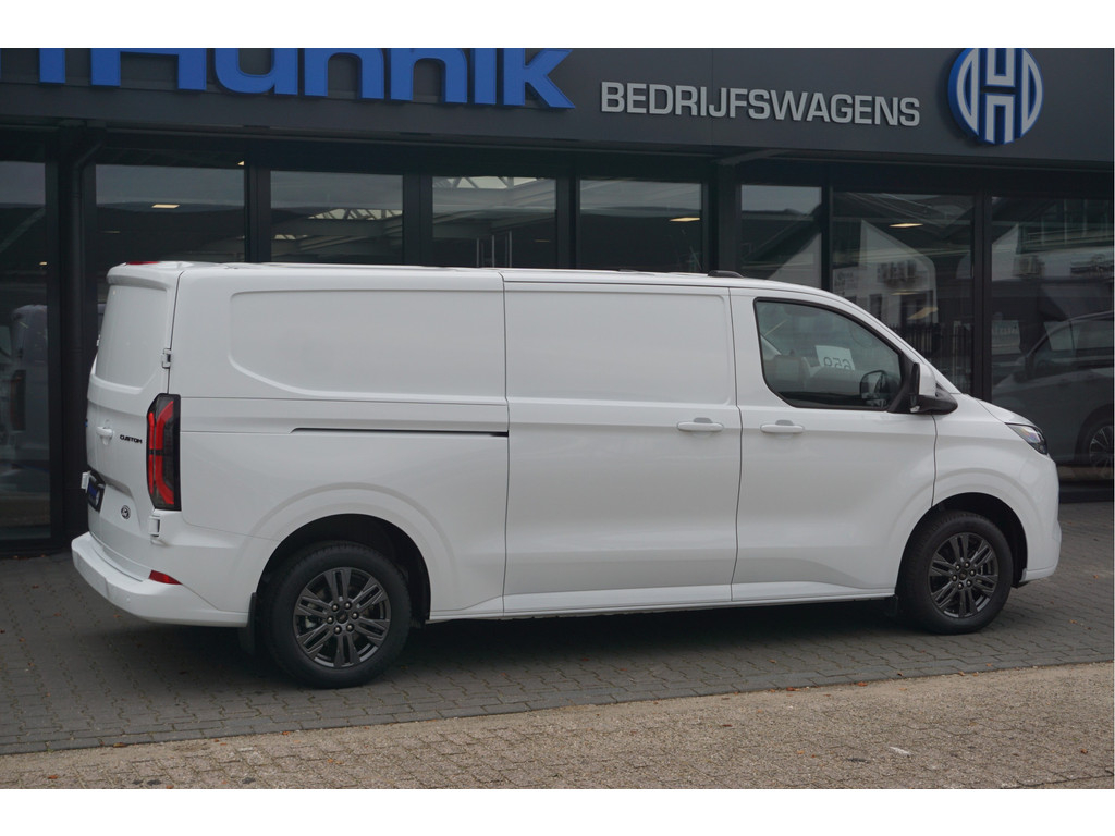 57122061-ford-transit-custom-4