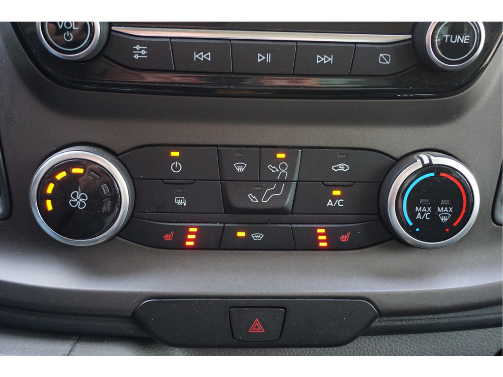 57149062-ford-transit-14