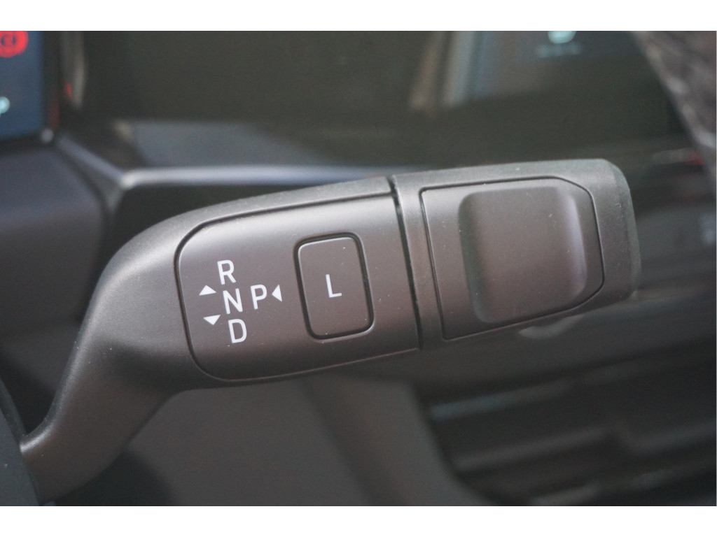 57311911-ford-transit-custom-18