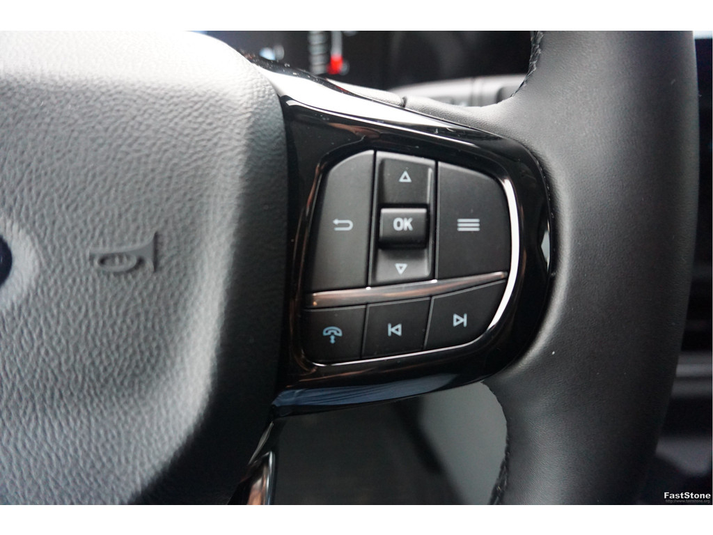 57544427-ford-e-transit-custom-11