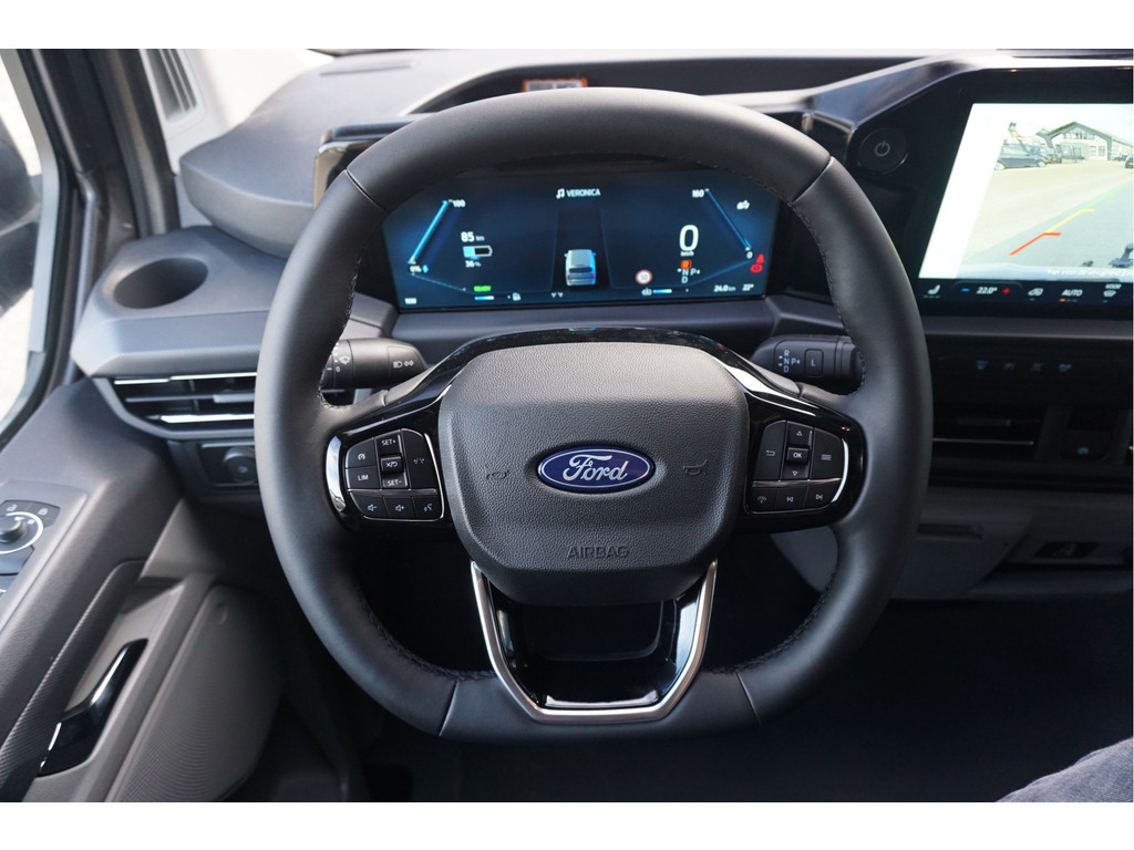 57591383-ford-transit-custom-13