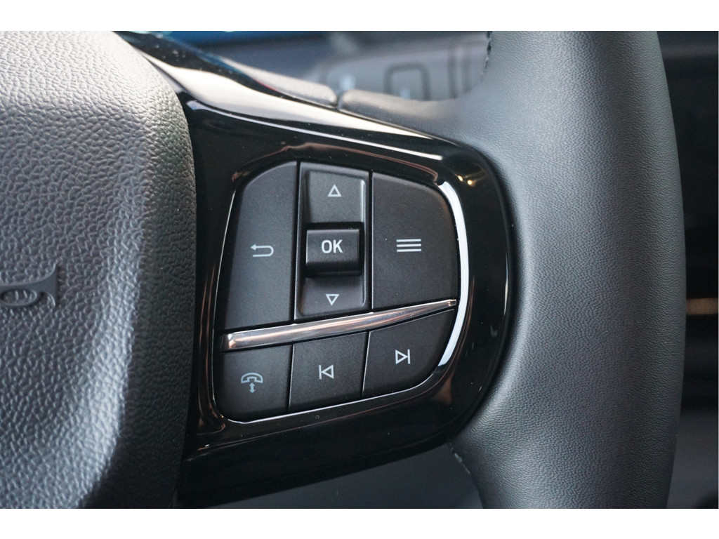 57591383-ford-transit-custom-19