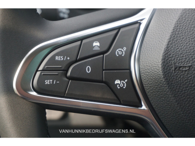 37242413-renault-trafic-16