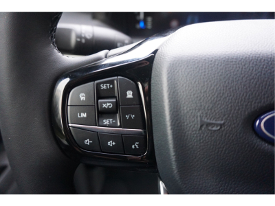 37358810-ford-transit-custom-13