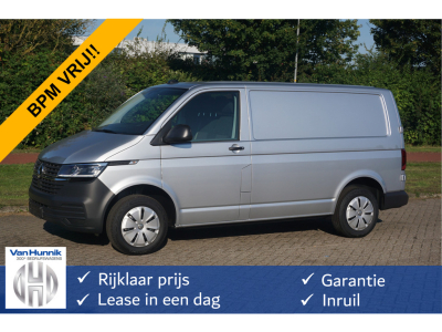 40015245-volkswagen-transporter-1