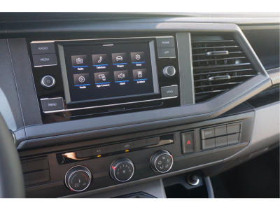 40015245-volkswagen-transporter-11