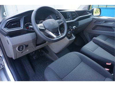 40015245-volkswagen-transporter-9