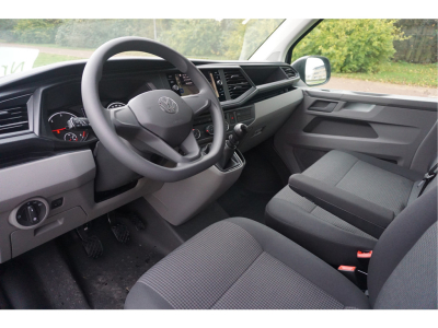 41241034-volkswagen-transporter-9