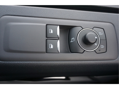 41262211-ford-transit-custom-20