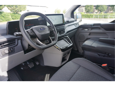 41262211-ford-transit-custom-8