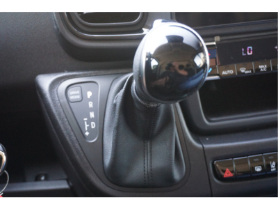 42122836-peugeot-boxer-17