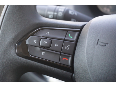 42123761-peugeot-boxer-17