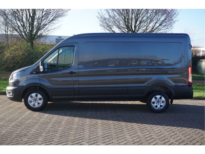 42128391-ford-transit-2