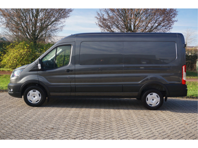 42212981-ford-transit-2
