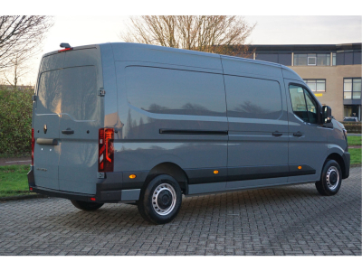42315346-renault-master-4