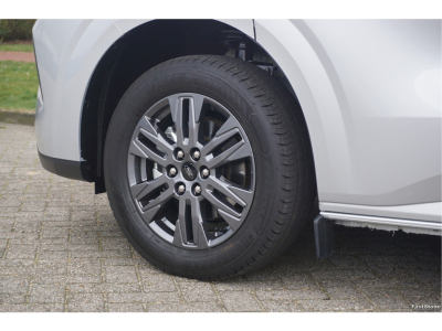 42668904-ford-transit-custom-18