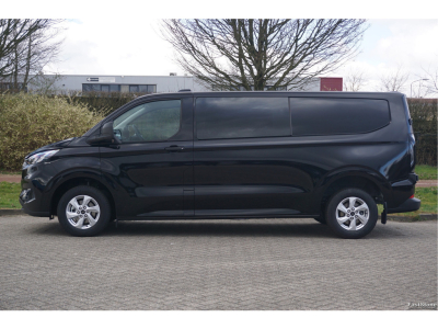 42668948-ford-transit-custom-2