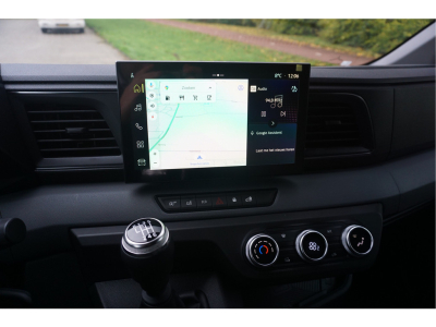 43184491-renault-master-12