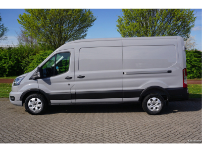 43572535-ford-transit-2