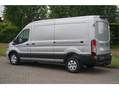 43573210-ford-transit-3