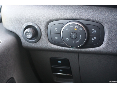 43573991-ford-transit-18