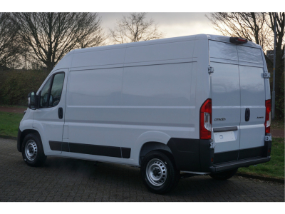 43613985-citroen-jumper-3