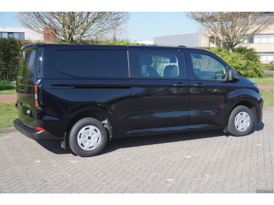 43715492-ford-transit-custom-4