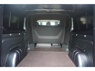 43764346-renault-trafic-7