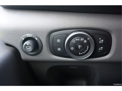 45143324-ford-transit-18