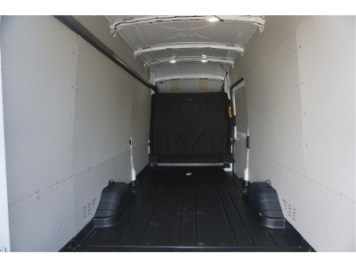 45143324-ford-transit-19