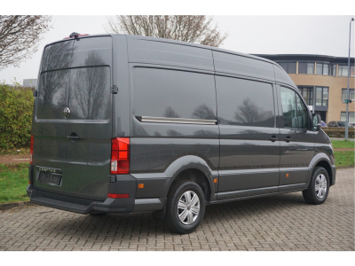 45748156-volkswagen-crafter-4