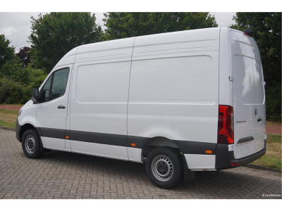 46552917-mercedes-benz-sprinter-3