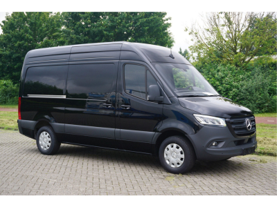 47569140-mercedes-benz-sprinter-4