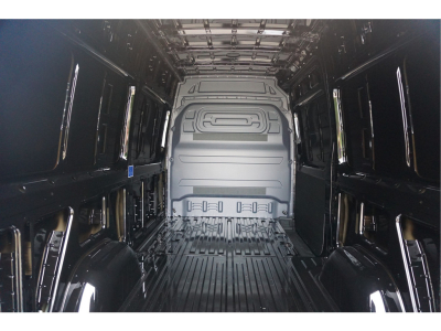 47569140-mercedes-benz-sprinter-5