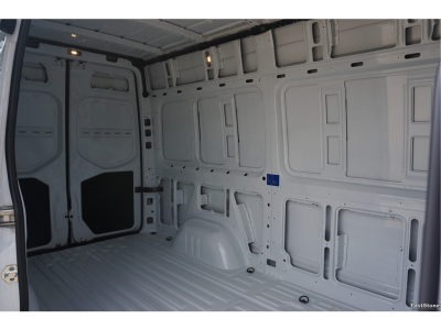 47569334-mercedes-benz-sprinter-8
