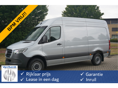 47569390-mercedes-benz-sprinter-1