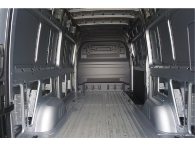 47569424-mercedes-benz-sprinter-7