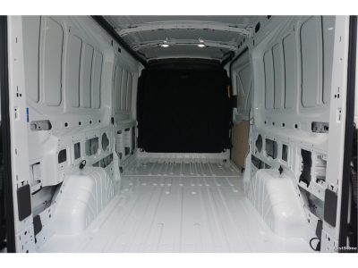 47981931-ford-transit-8